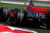 Bild zum Inhalt: 2008: McLaren-Mercedes muss weiter zittern
