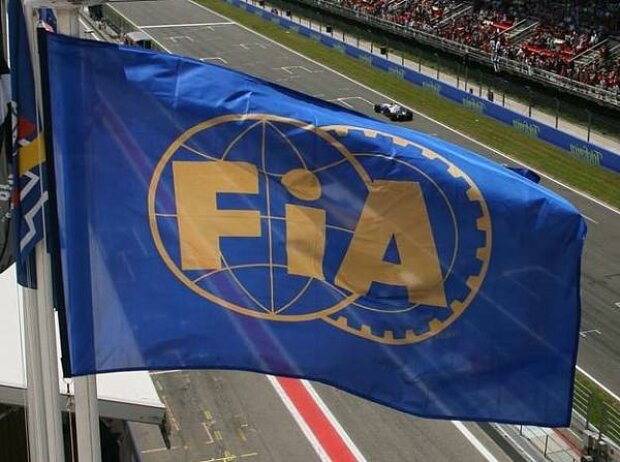 Titel-Bild zur News: FIA-Flagge