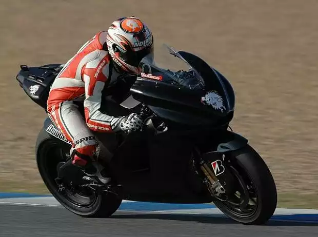 Marco Melandri Titel-Bild zur News: Marco Melandri