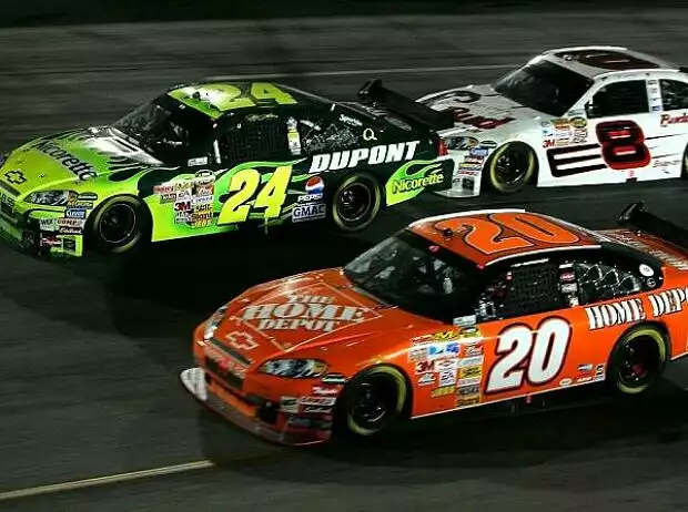 Dale Earnhardt Jun. Jeff Gordon Tony Stewart Titel-Bild zur News: Dale Earnhardt Jun. Jeff Gordon Tony Stewart