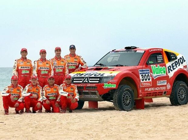 Titel-Bild zur News: Mitsubishi Dakar 08