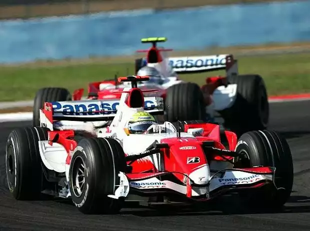 Ralf Schumacher vor Jarno Trulli Titel-Bild zur News: Ralf Schumacher vor Jarno Trulli