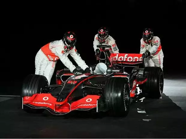 McLaren-Mercedes MP4-23 Titel-Bild zur News: McLaren-Mercedes MP4-23