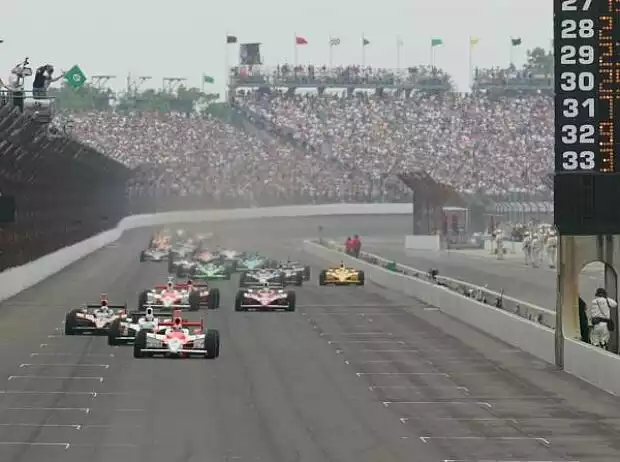 Start Indianapolis 2007 Titel-Bild zur News: Start Indianapolis 2007