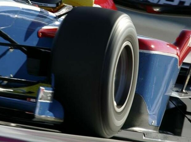 Titel-Bild zur News: Bridgestone-Reifen GP2
