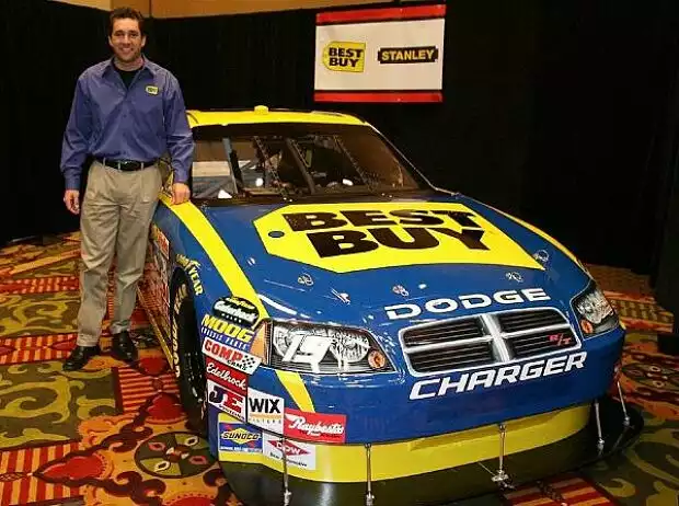 Elliott Sadler Evernham Titel-Bild zur News: Elliott Sadler Evernham