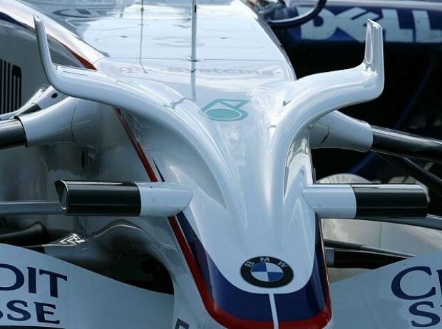 Titel-Bild zur News: BMW Sauber F1.08 Test in Valencia