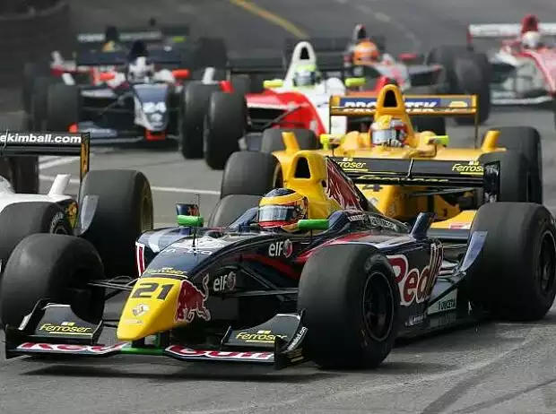Renault-World-Series Titel-Bild zur News: Renault-World-Series