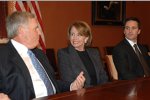 Teamchef Rick Hendrick und Jimmie Johnson zum Gespräch bei der Sprecherin des Weißen Hauses, Nancy Pelosi