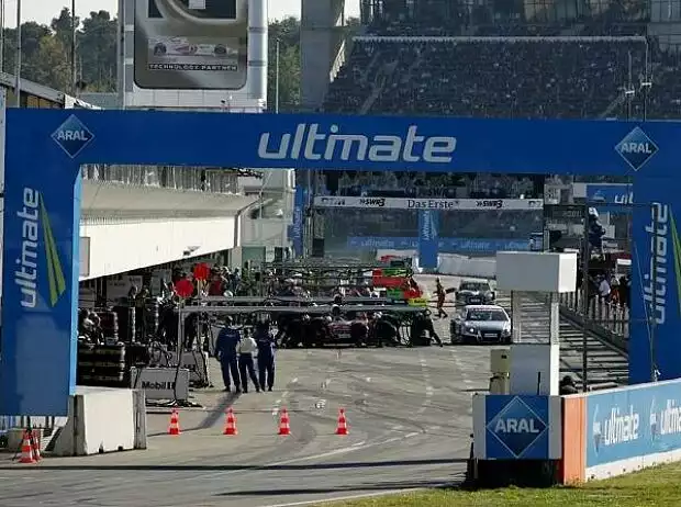 DTM Hockenheim Titel-Bild zur News: DTM Hockenheim