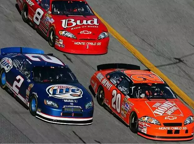 Kurt Busch und Tony Stewart Titel-Bild zur News: Kurt Busch und Tony Stewart