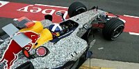 Bild zum Inhalt: Red Bull versteigert Formel-1-Auto bei eBay