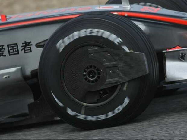 Radkappen am McLaren-Mercedes MP4-23 Radkappen am McLaren-Mercedes MP4-23