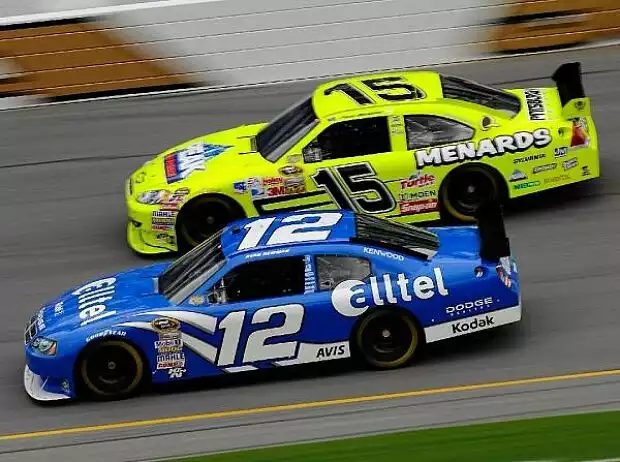 Ryan Newman Paul Menard Titel-Bild zur News: Ryan Newman Paul Menard