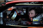 Travis Kvapil 