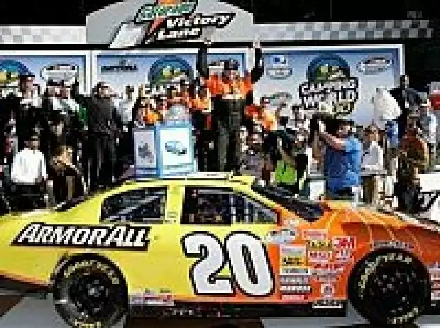 Tony Stewart Nationwide Titel-Bild zur News: Tony Stewart Nationwide