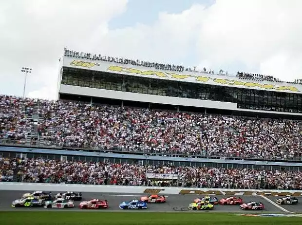 Daytona Start Titel-Bild zur News: Daytona Start
