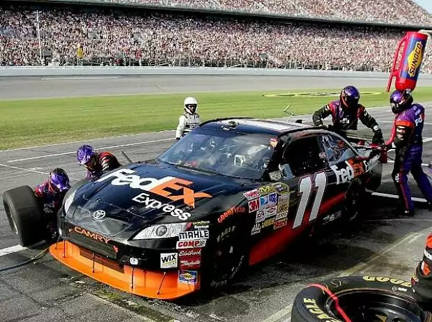 Denny Hamlin Titel-Bild zur News: Denny Hamlin
