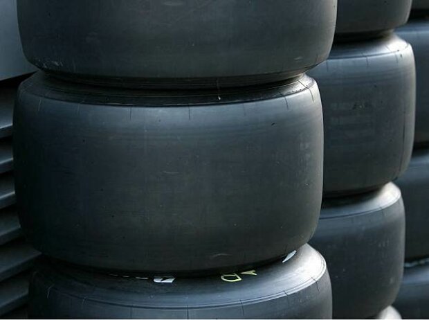 Bridgestone-Slicks Bridgestone-Slicks
