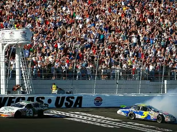 Jeff Burton Kyle Busch Titel-Bild zur News: Jeff Burton Kyle Busch