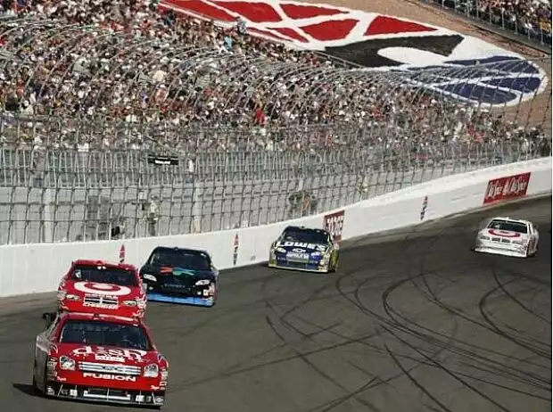 Carl Edwards Titel-Bild zur News: Carl Edwards