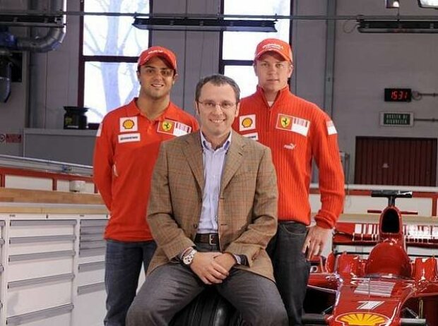 Titel-Bild zur News: Felipe Massa, Stefano Domenicali, Kimik Räikkönen