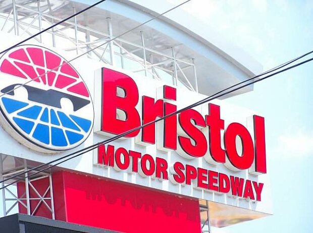 Titel-Bild zur News: Bristol Motor Speedway