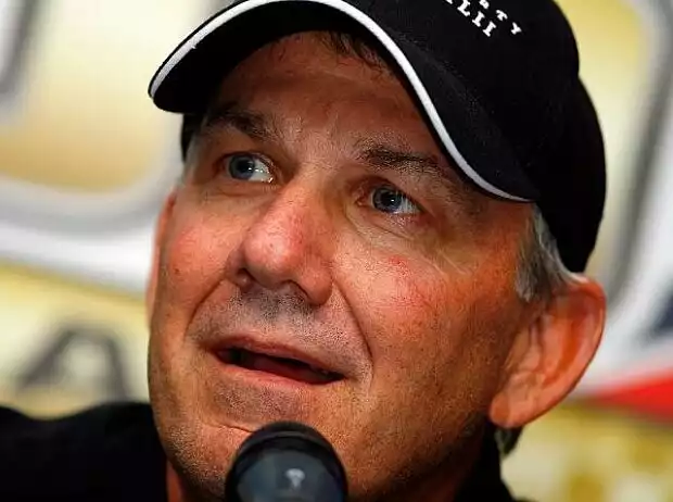 Dale Jarrett Titel-Bild zur News: Dale Jarrett
