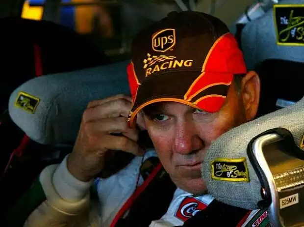 Dale Jarrett Titel-Bild zur News: Dale Jarrett