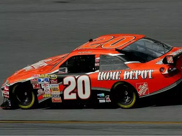 Tony Stewart Titel-Bild zur News: Tony Stewart