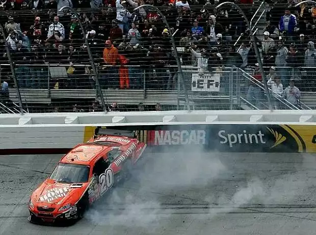 Tony Stewart Titel-Bild zur News: Tony Stewart