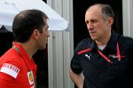 Marc Gené (Ferrari) und Franz Tost (Teamchef) (Toro Rosso) 
