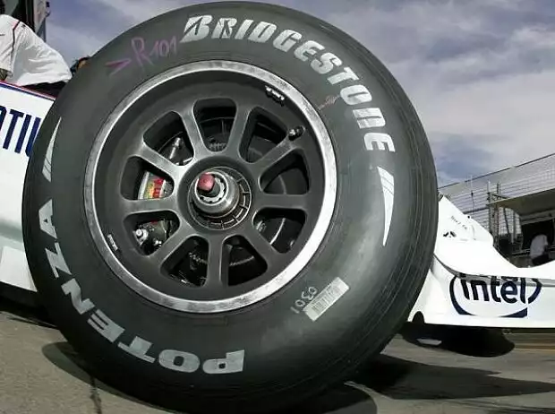 Bridgestone-Reifen Titel-Bild zur News: Bridgestone-Reifen