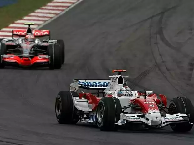 Lewis Hamilton Jarno Trulli Titel-Bild zur News: Lewis Hamilton Jarno Trulli