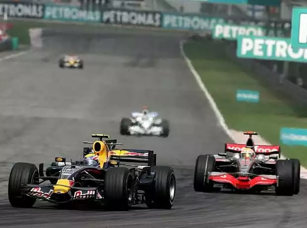Titel-Bild zur News: Lewis Hamilton Mark Webber