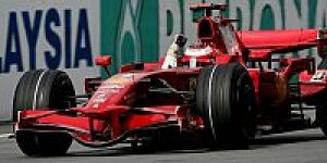 Kimi fühlt sich wie im Sandkasten