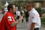 Stefano Domenicali (Teamchef) (Ferrari) und Martin Whitmarsh (Geschäftsführer) (McLaren-Mercedes) 