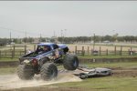  Clint Bowyer im Monster-Truck 