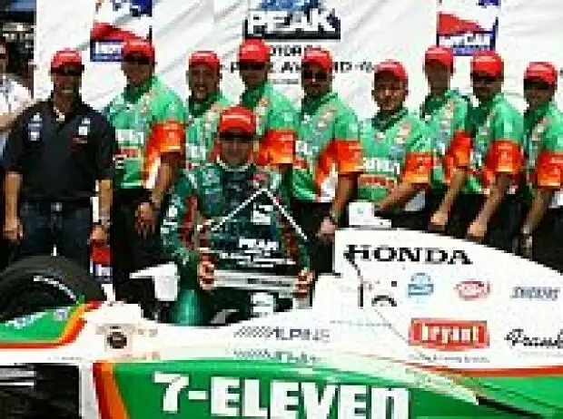 Tony Kanaan Titel-Bild zur News: Tony Kanaan