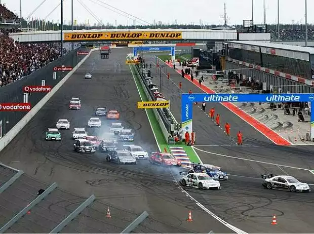 Start EuroSpeedway Lausitz Titel-Bild zur News: Start EuroSpeedway Lausitz