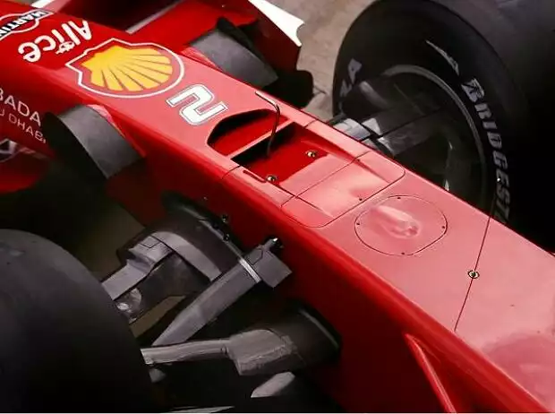 Titel-Bild zur News: Felipe Massa; Ferrari-Nasenloch