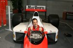 Helio Castroneves im McLaren von Ayrton Senna