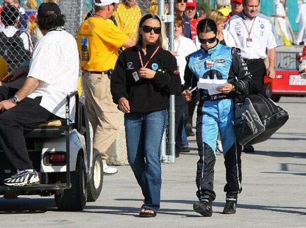 Danica Patrick mit ihrer Schwester