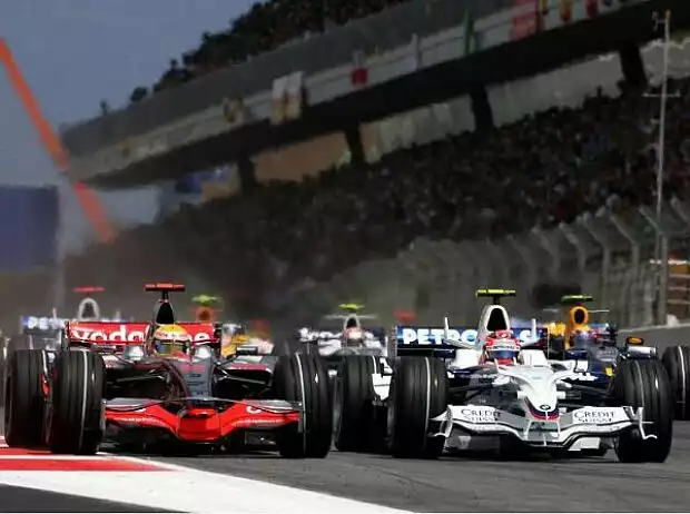 Titel-Bild zur News: Lewis Hamilton und Robert Kubica
