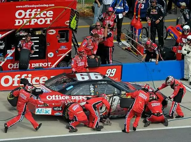 Carl Edwards Titel-Bild zur News: Carl Edwards