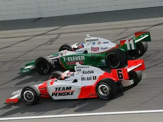 Tony Kanaan Ryan Briscoe Titel-Bild zur News: Tony Kanaan Ryan Briscoe