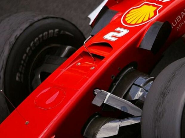 Titel-Bild zur News: Ferrari-Nasenloch