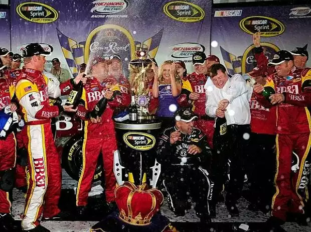 Clint Bowyer Titel-Bild zur News: Clint Bowyer