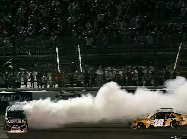 Dale Earnhardt Jr. Kyle Busch Titel-Bild zur News: Dale Earnhardt Jr. Kyle Busch