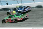 2004:  Jimmie Johnson Bobby Labonte und die Darlington-Stripes